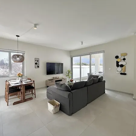 Mythical Blue 아파트 프로타라스