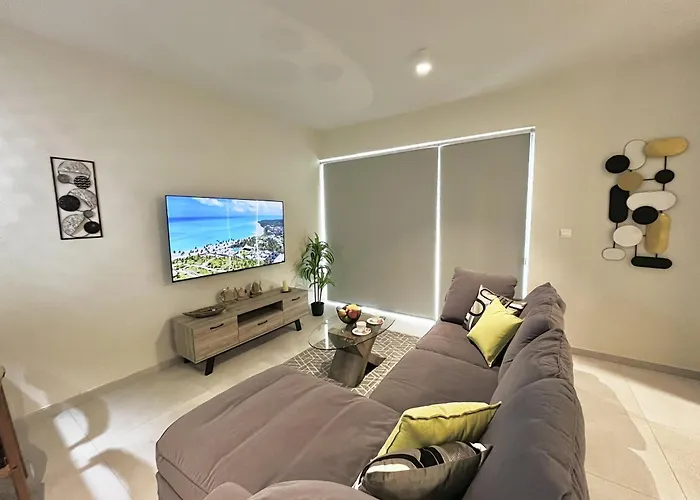 Mythical Blue Protaras